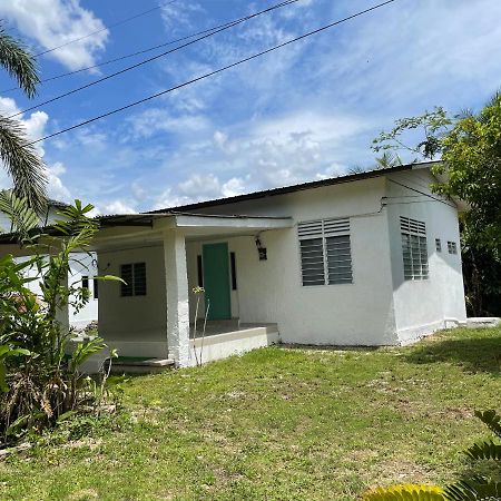 Cosy Little Home Near To The Town Pasir Puteh Extérieur photo